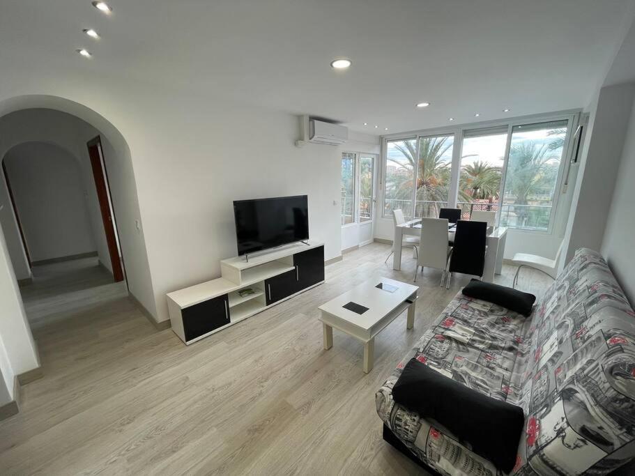 Nice Apartment Near The Sea Torrevieja Esterno foto