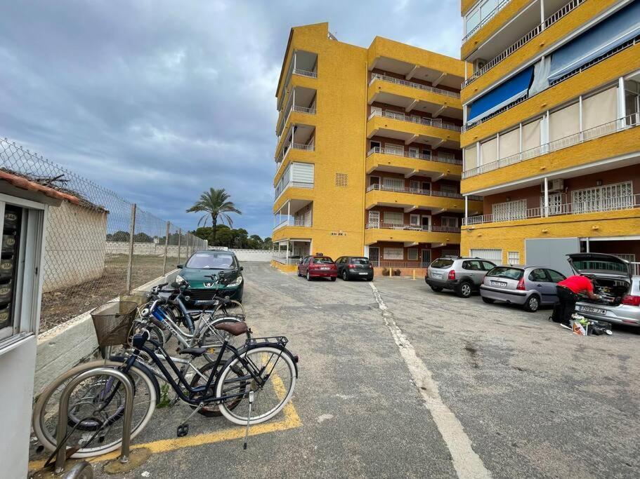 Nice Apartment Near The Sea Torrevieja Esterno foto